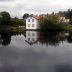 Water is clear as a mirror